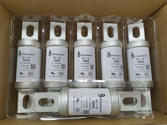 UL de ruptura del fusible de la capacidad del fusible del vehículo eléctrico de DC750V la alta certificó el fusible de EV hecho en China