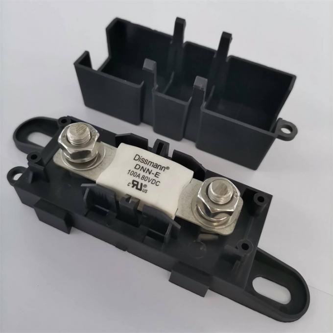 El fusible de enchufe plano del medio automotriz del fusible de DC80V Dissmann empernó el fusible de cerámica hecho en China