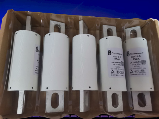 M8 la serie del perno HEV funde los fusibles de gran intensidad automotrices de los fusibles 600A de la fibra de DC1000V