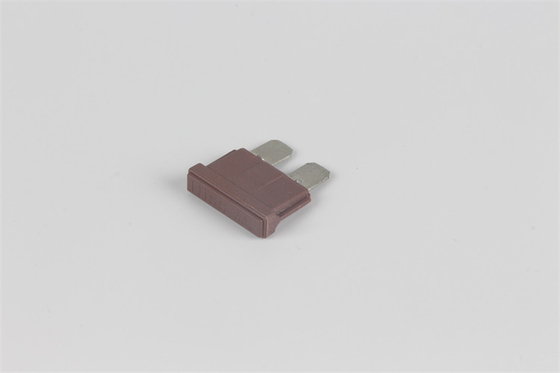 Fuente de alimentación de comunicación Fusibles de cuchilla para automóviles DC32V 2A Grey