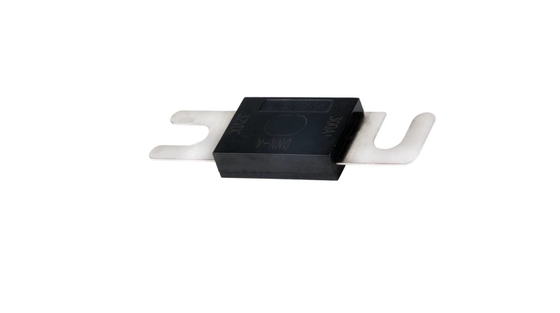 los fusibles micro 300A para la baja tensión 32V DC de los coches valoraron el material de cerámica del voltaje