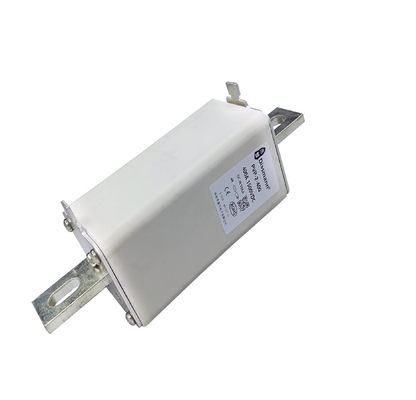 Fusibles fotovoltaicos de alto voltaje de cerámica, estándar de seguridad del IEC del fusible del panel solar: