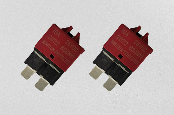 El fusible restaurable rojo 28VDC 5A de la cuchilla del disyuntor valoró la corriente