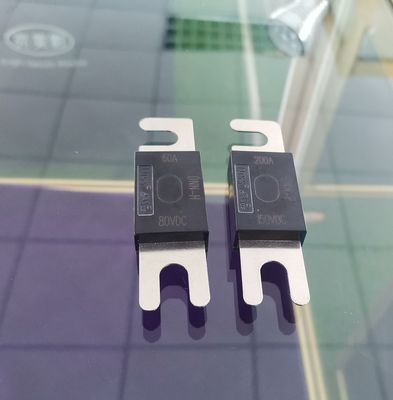 Tipo plano medio fusible de batería automotriz, fusibles de batería de coche de DC80V EV